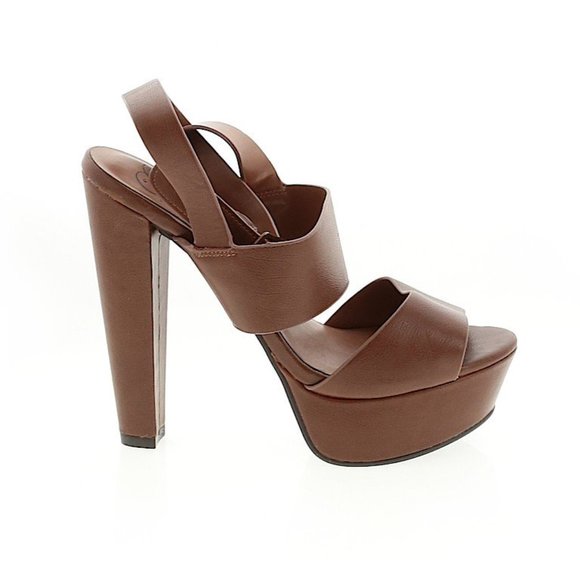 Delicious Capable Strappy Platform Sandals - Picture 1 of 2